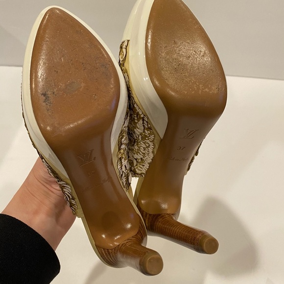 Louis Vuitton patent leather sequin heels pumps slingback white gold 37 - Picture 6 of 11